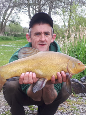 Catch fish at Lonsdale Park