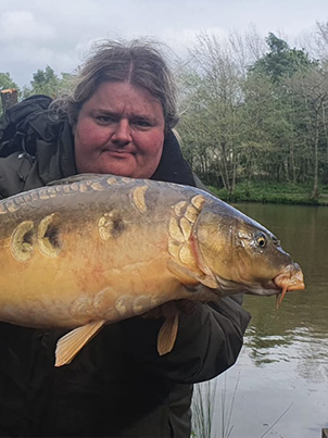 Catch fish at Lonsdale Park