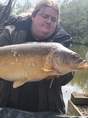 Catch fish at Lonsdale Park